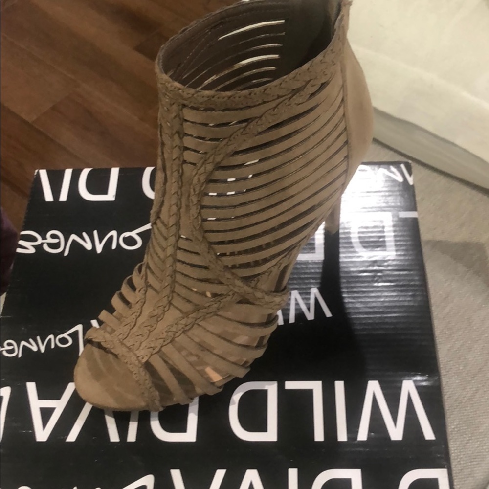 Size 7.5 new with box